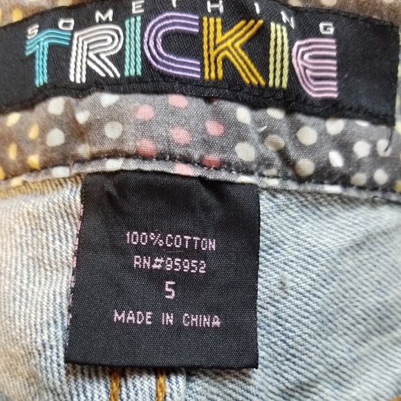 Something Trickie Patchwork Destroyed Denim Shorts - Picture 3 of 7